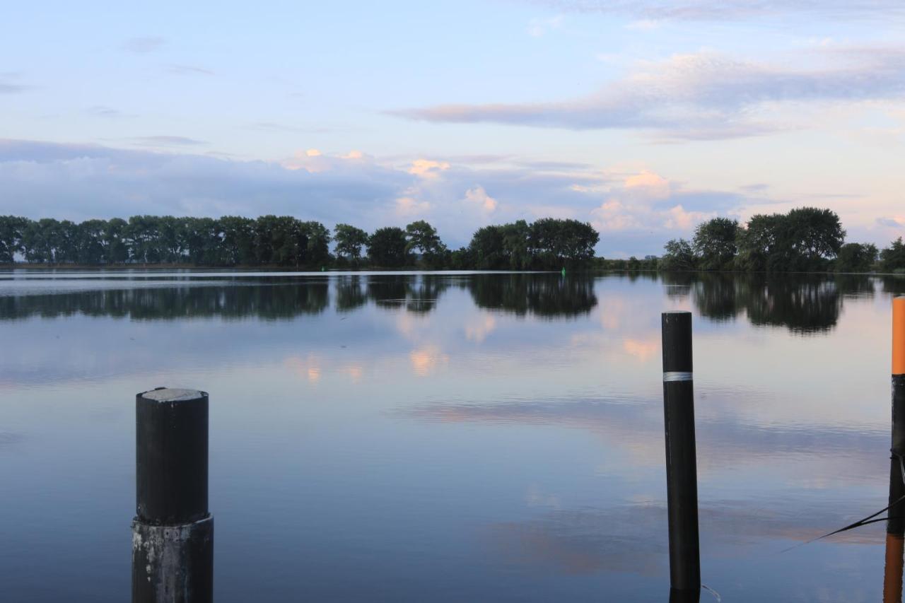 Ferienpark Suederstapel - Eiderlodge 3 Exteriér fotografie